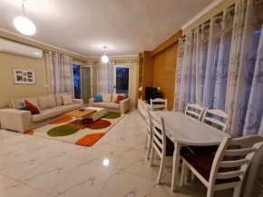 Lake and Park View Apartment
